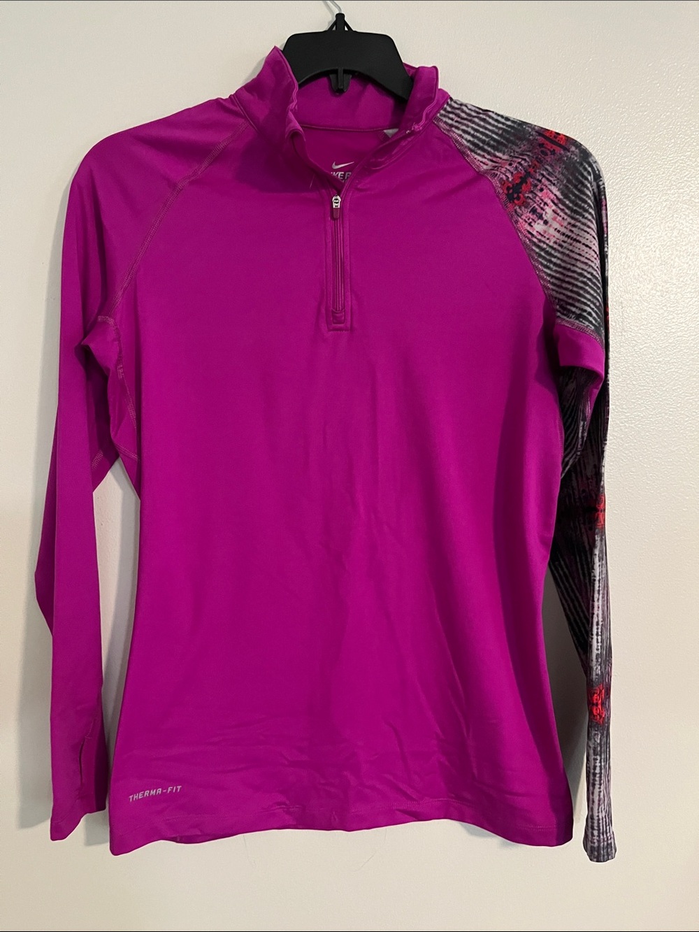 Nike Women’s Magenta Half-Zip Long Sleeve Top with Patterned Right Sleeve